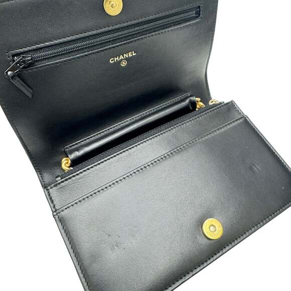 CHANEL Black Caviar Leather Wallet main image 3